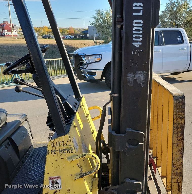 image for item DN3591 1993 Hyster S40XL-MIL forklift