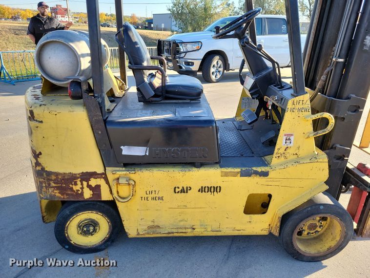 image for item DN3591 1993 Hyster S40XL-MIL forklift