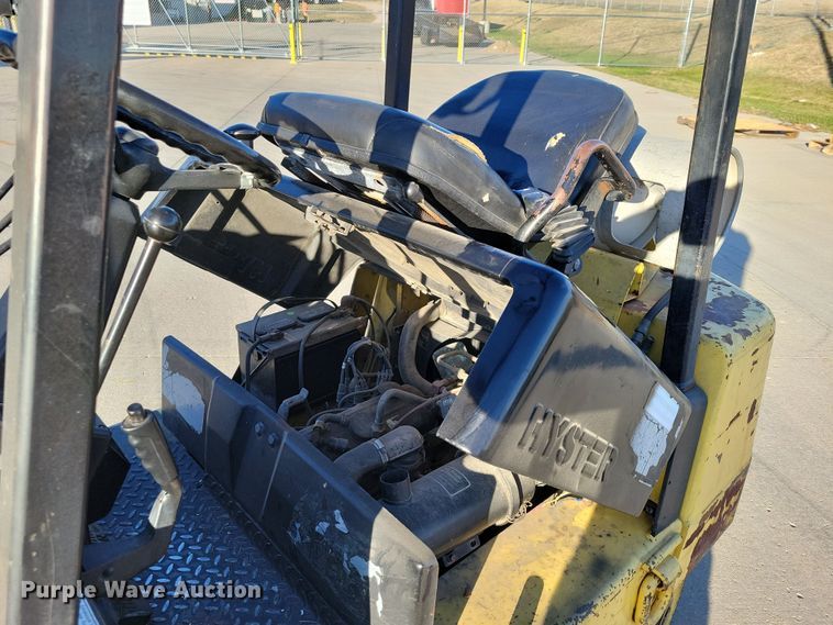 image for item DN3591 1993 Hyster S40XL-MIL forklift