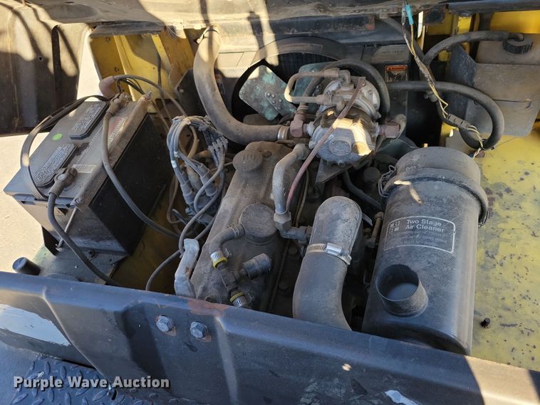 image for item DN3591 1993 Hyster S40XL-MIL forklift