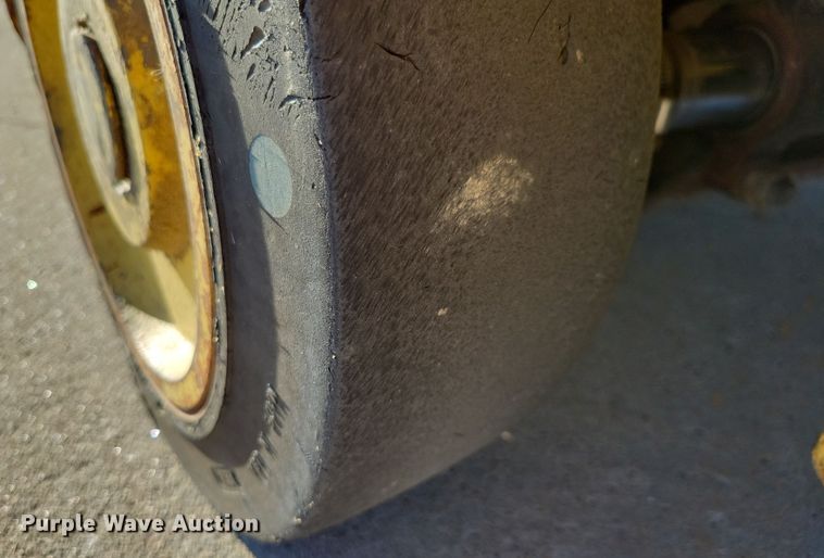 image for item DN3591 1993 Hyster S40XL-MIL forklift