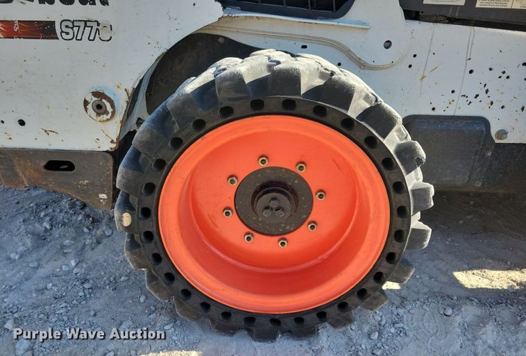 image for item DN3602 2011 Bobcat S770 skid steer loader