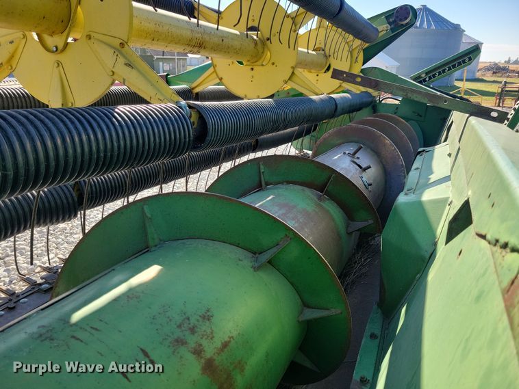 image for item DN3607 1978 John Deere 4400 combine