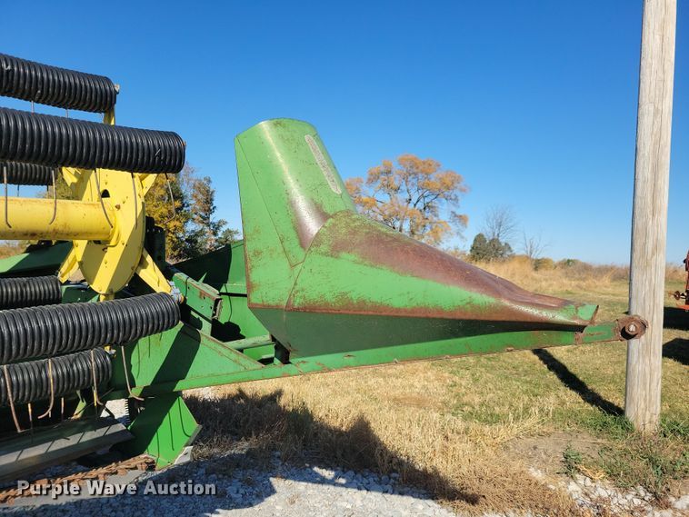 image for item DN3607 1978 John Deere 4400 combine