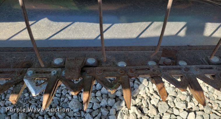 image for item DN3607 1978 John Deere 4400 combine