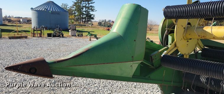 image for item DN3607 1978 John Deere 4400 combine