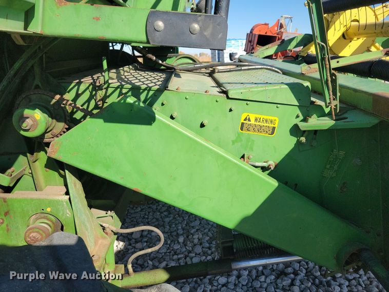 image for item DN3607 1978 John Deere 4400 combine