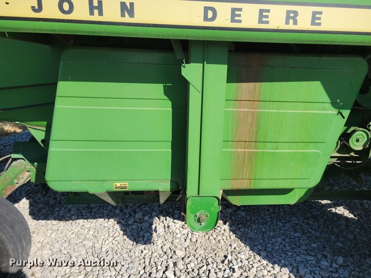 image for item DN3607 1978 John Deere 4400 combine