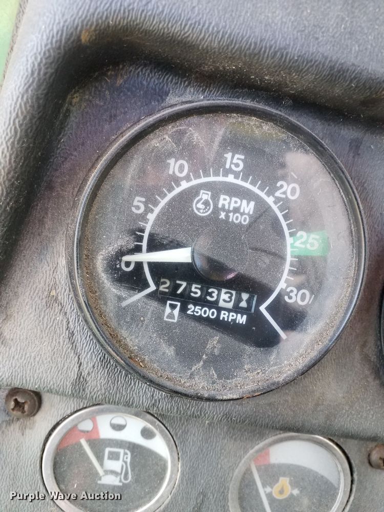 image for item DN3607 1978 John Deere 4400 combine