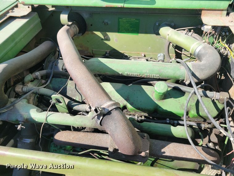 image for item DN3607 1978 John Deere 4400 combine