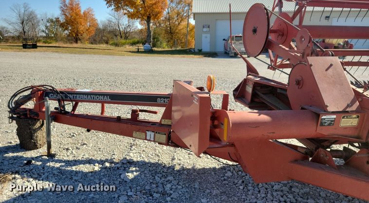 image for item DN3608 1992 Case IH 8210 swather / windrower