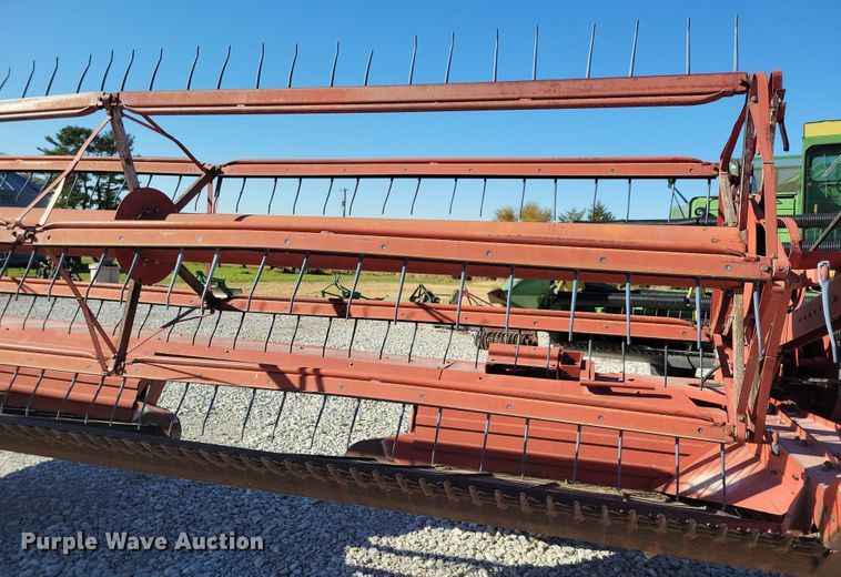 image for item DN3608 1992 Case IH 8210 swather / windrower