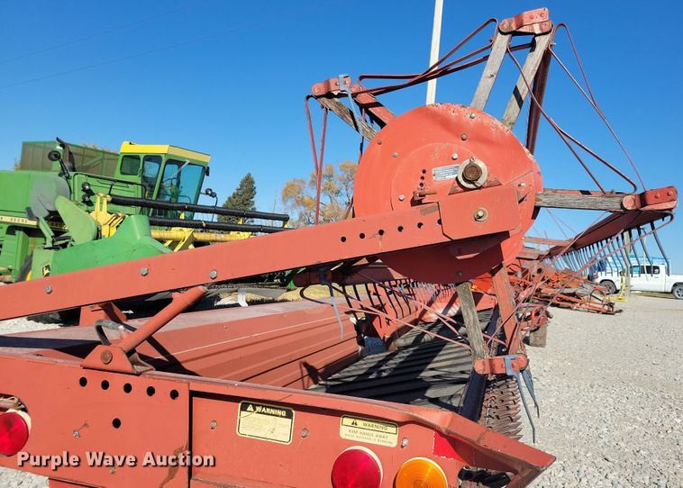 image for item DN3608 1992 Case IH 8210 swather / windrower