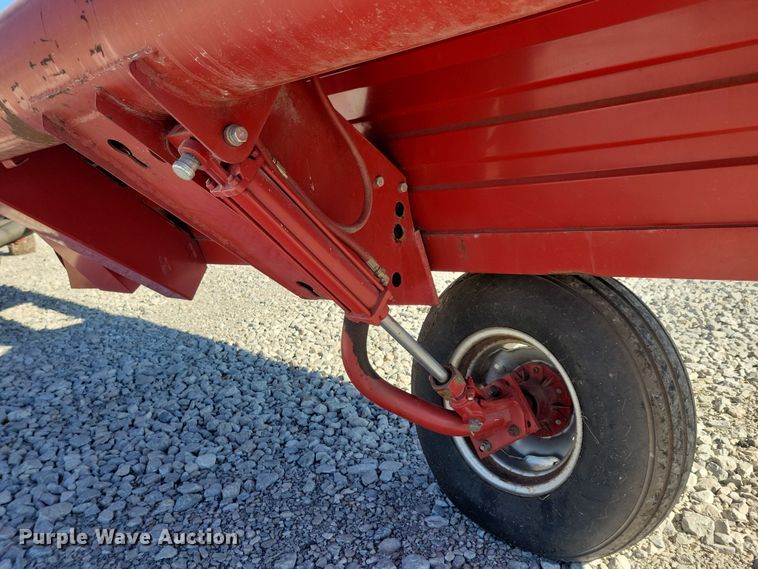 image for item DN3608 1992 Case IH 8210 swather / windrower