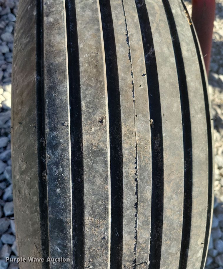 image for item DN3608 1992 Case IH 8210 swather / windrower