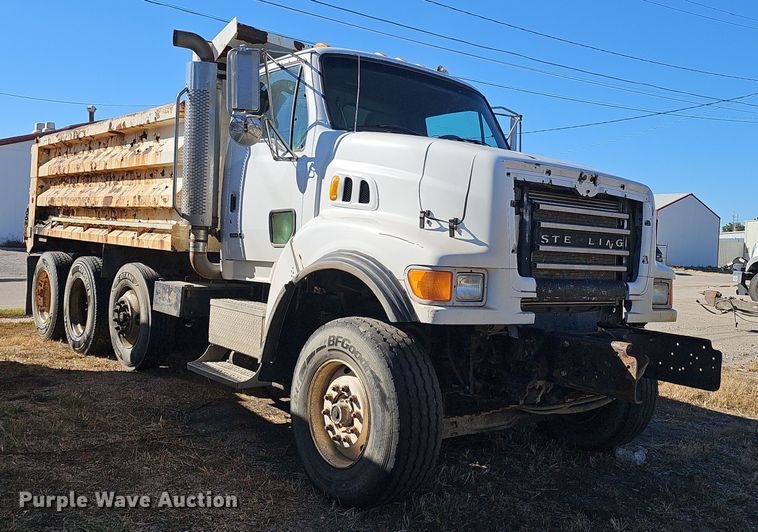 image for item DO5483 2006 Sterling LT9500 dump truck