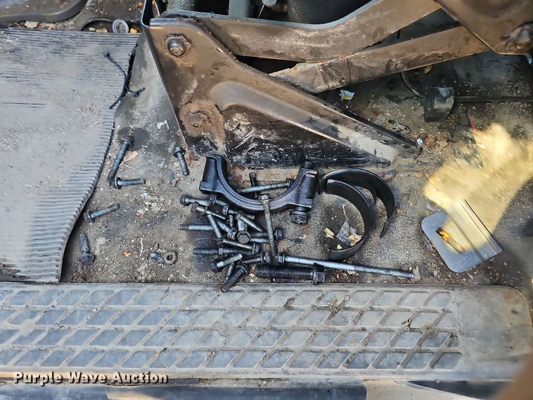 image for item DO5483 2006 Sterling LT9500 dump truck