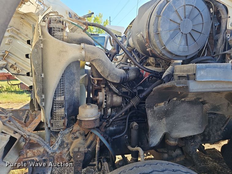 image for item DO5483 2006 Sterling LT9500 dump truck