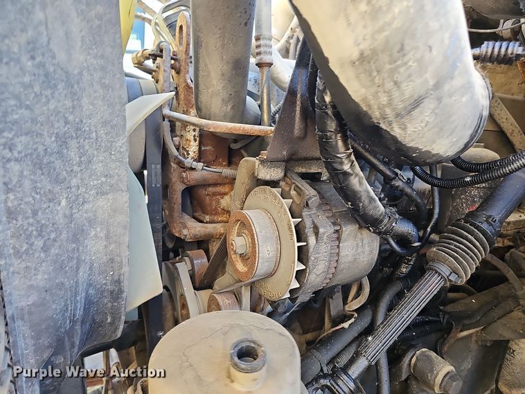 image for item DO5483 2006 Sterling LT9500 dump truck