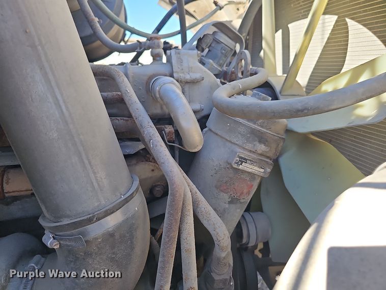 image for item DO5483 2006 Sterling LT9500 dump truck