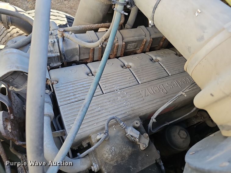 image for item DO5483 2006 Sterling LT9500 dump truck