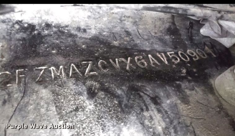 image for item DO5483 2006 Sterling LT9500 dump truck