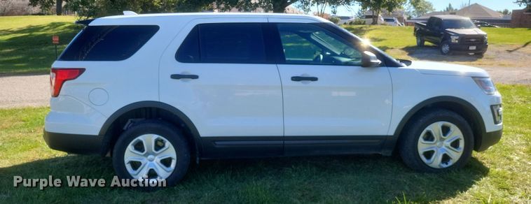 image for item DQ3722 2017 Ford Explorer Police Interceptor  SUV