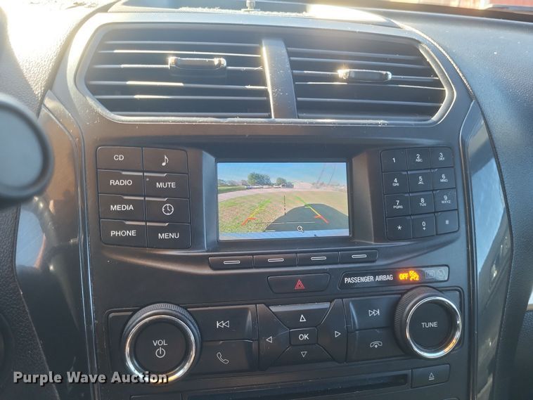 image for item DQ3722 2017 Ford Explorer Police Interceptor  SUV