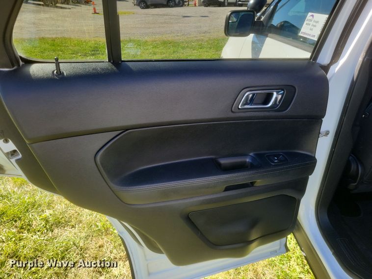 image for item DQ3722 2017 Ford Explorer Police Interceptor  SUV