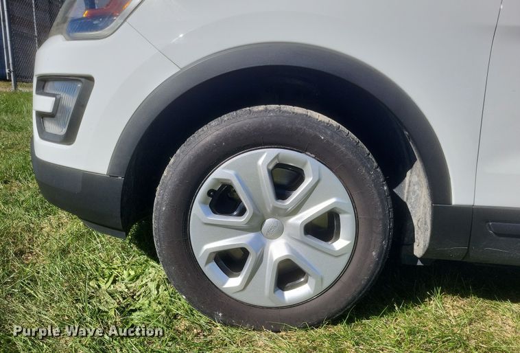 image for item DQ3722 2017 Ford Explorer Police Interceptor  SUV