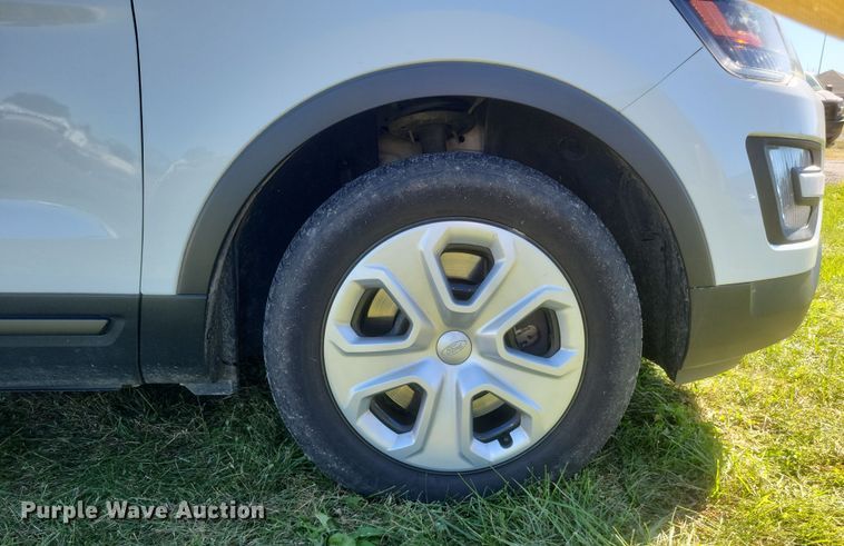 image for item DQ3722 2017 Ford Explorer Police Interceptor  SUV