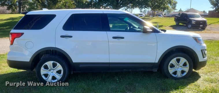 image for item DQ3723 2017 Ford  Explorer Police Interceptor  SUV
