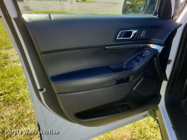 image for item DQ3723 2017 Ford  Explorer Police Interceptor  SUV