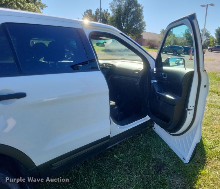 image for item DQ3723 2017 Ford  Explorer Police Interceptor  SUV