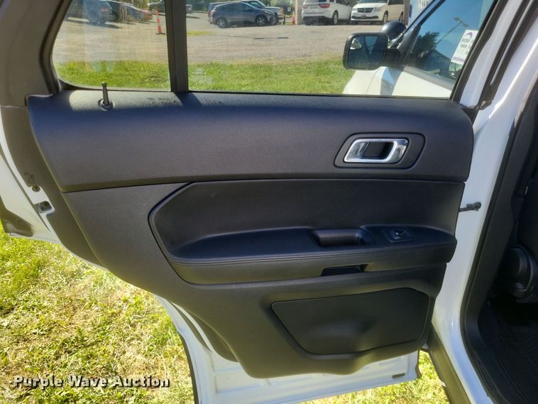 image for item DQ3723 2017 Ford  Explorer Police Interceptor  SUV