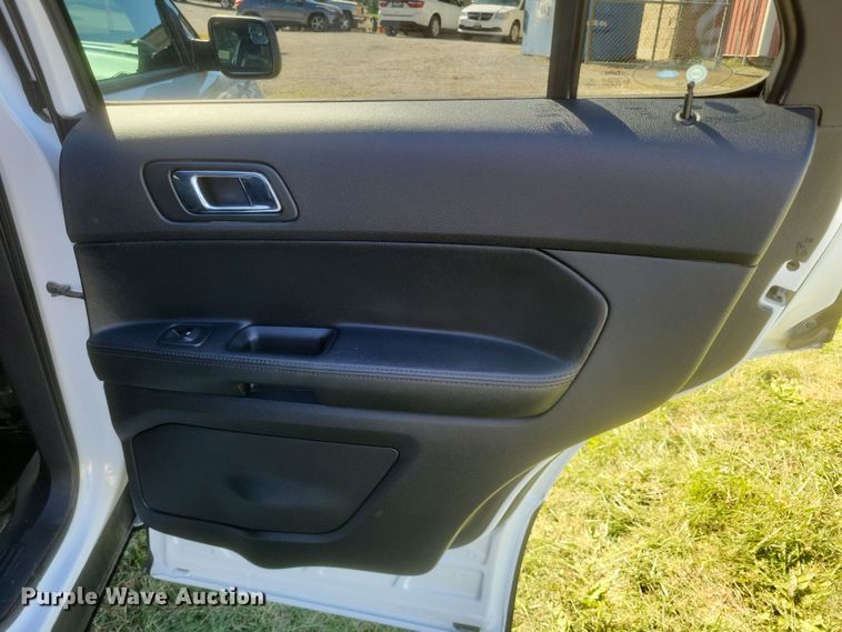 image for item DQ3724 2017 Ford  Explorer Police Interceptor  SUV