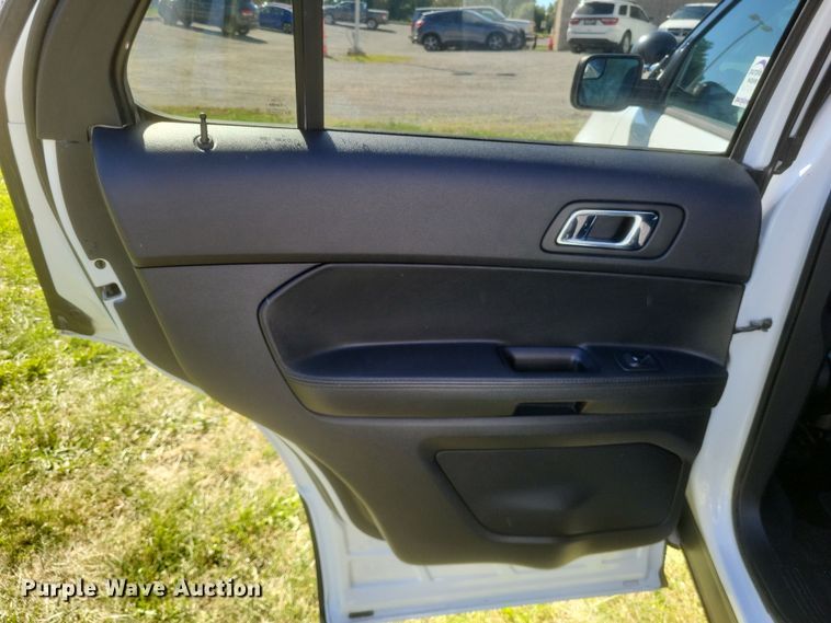 image for item DQ3724 2017 Ford  Explorer Police Interceptor  SUV