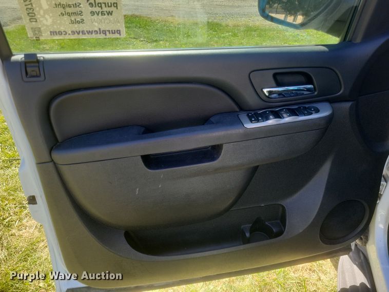 image for item DQ3727 2013 Chevrolet  Tahoe Police SUV