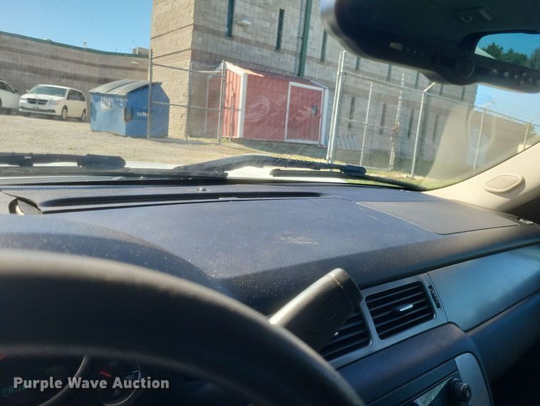 image for item DQ3727 2013 Chevrolet  Tahoe Police SUV