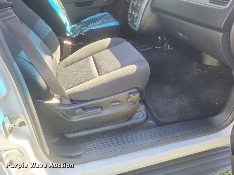 image for item DQ3727 2013 Chevrolet  Tahoe Police SUV