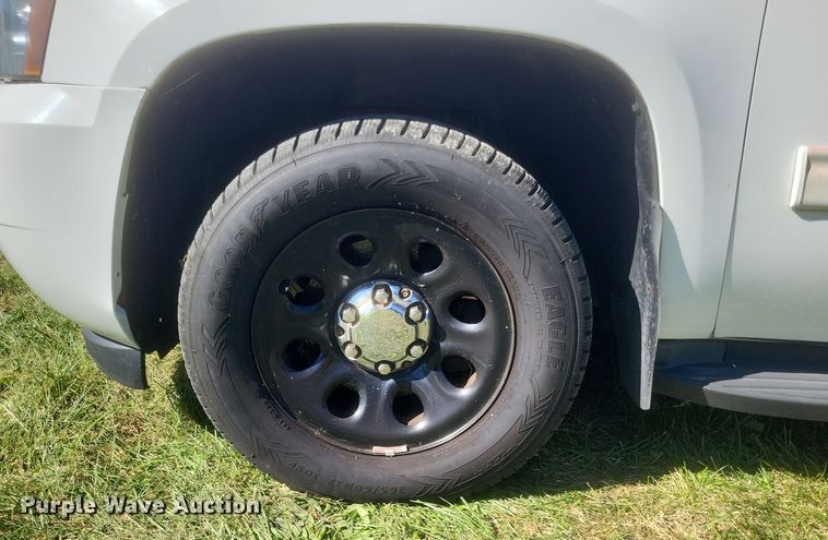 image for item DQ3727 2013 Chevrolet  Tahoe Police SUV