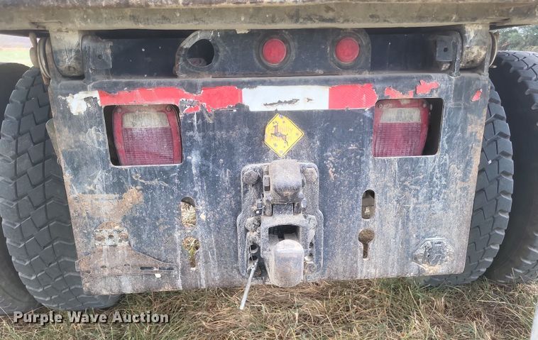 image for item DQ3737 2006 Ford  F650 Super Duty XL  dump truck