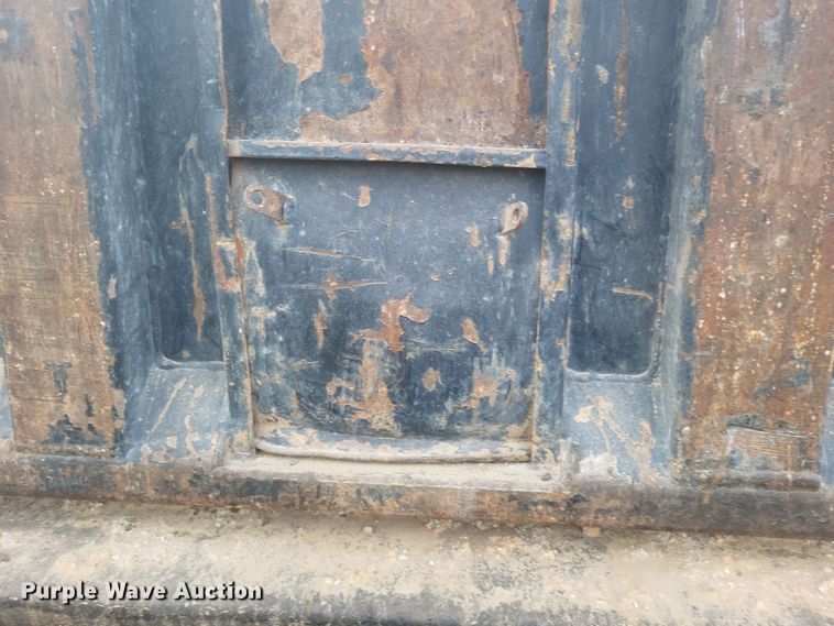 image for item DQ3737 2006 Ford  F650 Super Duty XL  dump truck