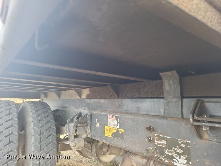 image for item DQ3737 2006 Ford  F650 Super Duty XL  dump truck