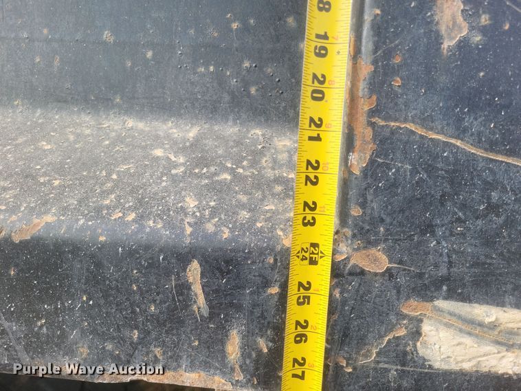 image for item DQ3737 2006 Ford  F650 Super Duty XL  dump truck