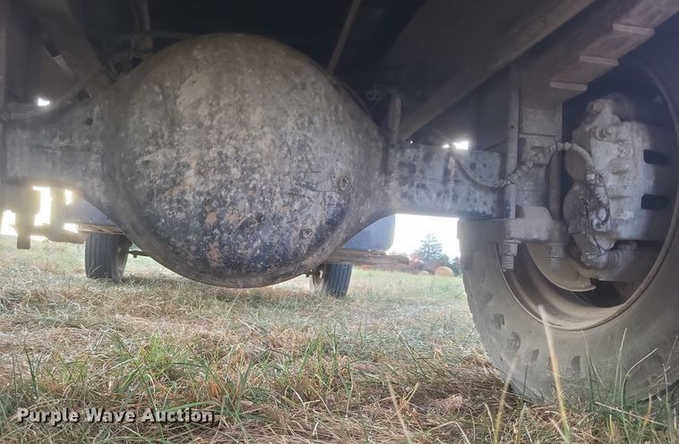 image for item DQ3737 2006 Ford  F650 Super Duty XL  dump truck