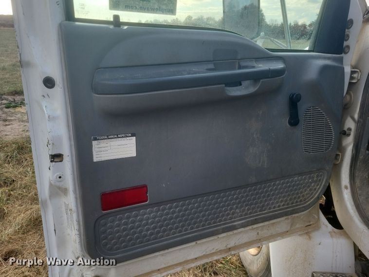 image for item DQ3737 2006 Ford  F650 Super Duty XL  dump truck