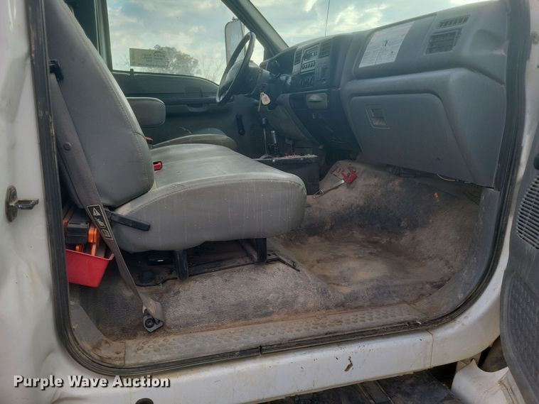 image for item DQ3737 2006 Ford  F650 Super Duty XL  dump truck