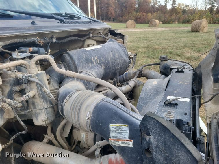 image for item DQ3737 2006 Ford  F650 Super Duty XL  dump truck