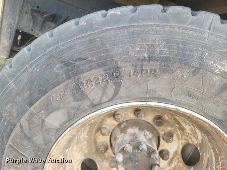 image for item DQ3737 2006 Ford  F650 Super Duty XL  dump truck